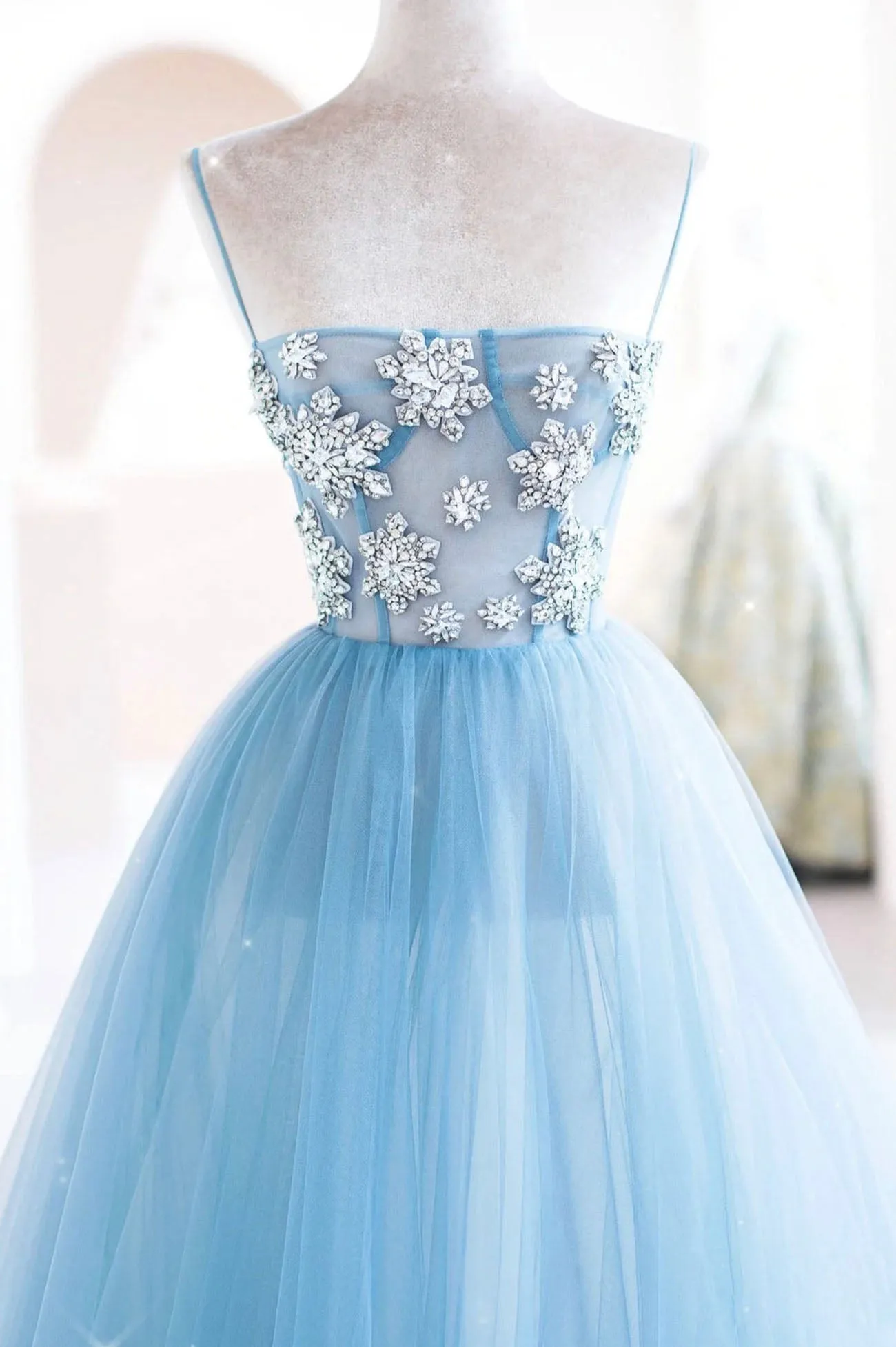 Blue Spaghetti Strap Tulle Beading Long A-Line Prom Dresses