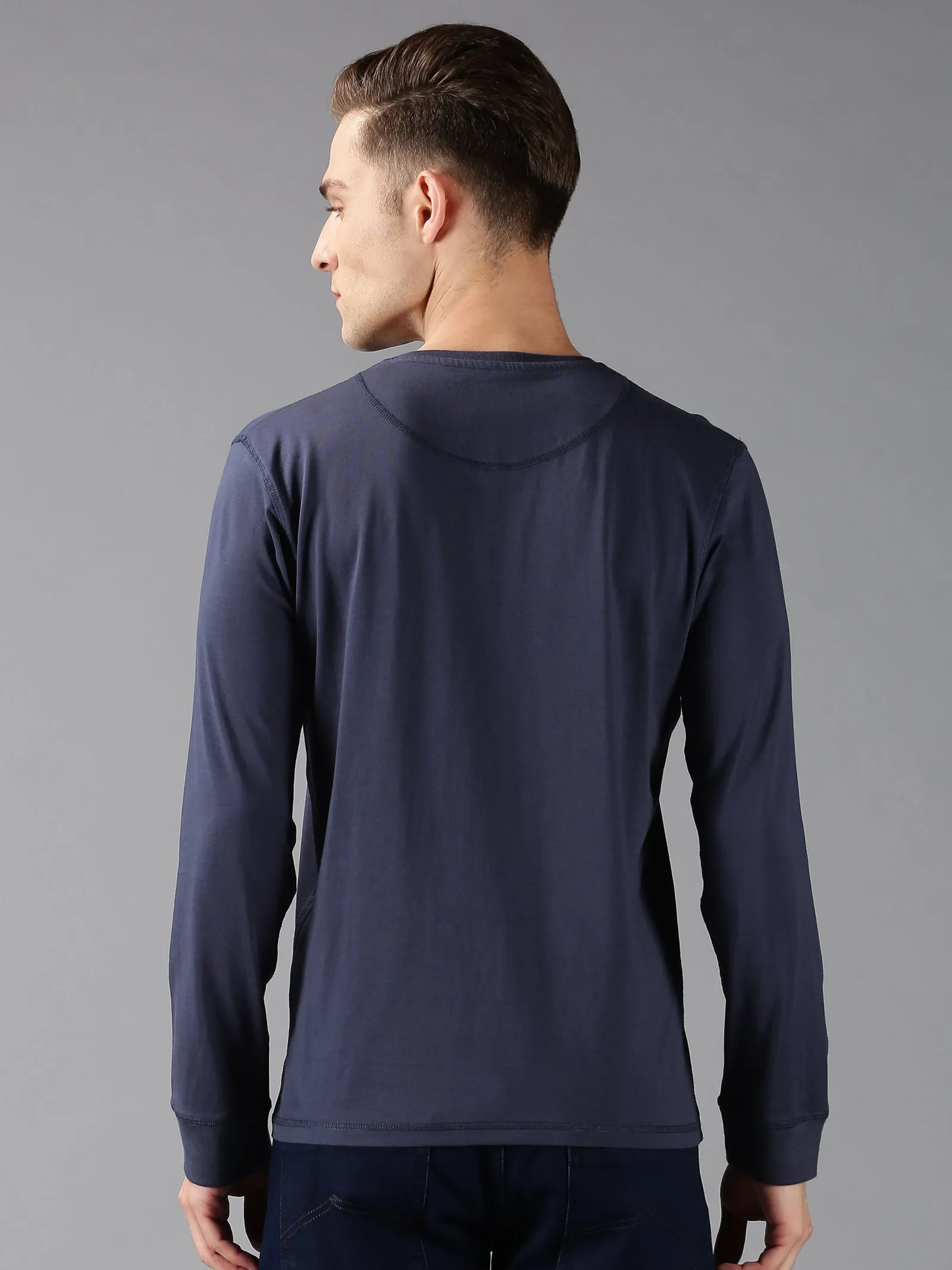 MEN'S NAVY SOLID SLIM FIT T.SHIRT