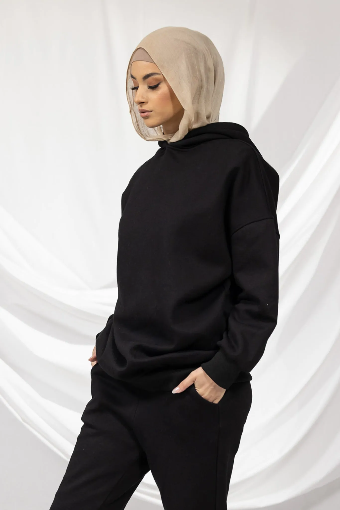 Modelle/Move Hooded Track Jumper