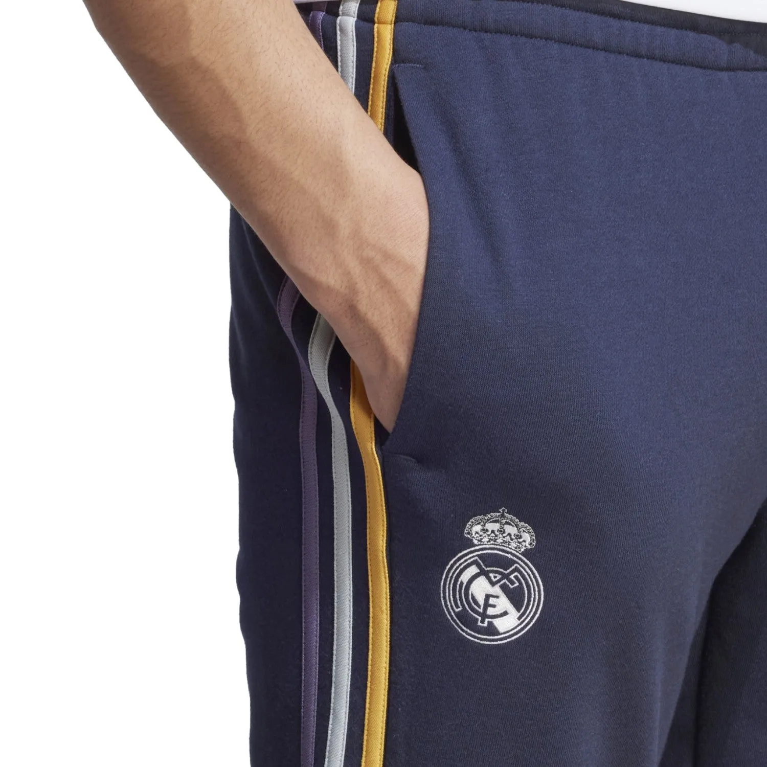 Real Madrid Casual 3S presentation tracksuit 2023/24 - Adidas